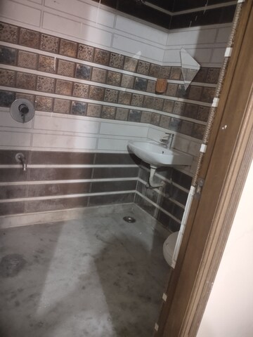 Balcony in 3 BHK Builder Floor at Guru Nanak Enclave, Dhakoli Village – for Sale