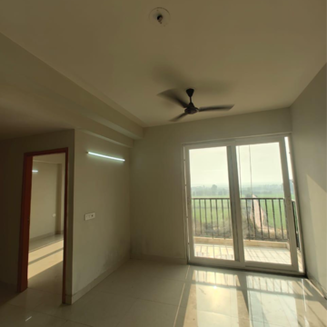 Room in 2 BHK Apartment at Tata Value Homes, Sector 150 – for Rent