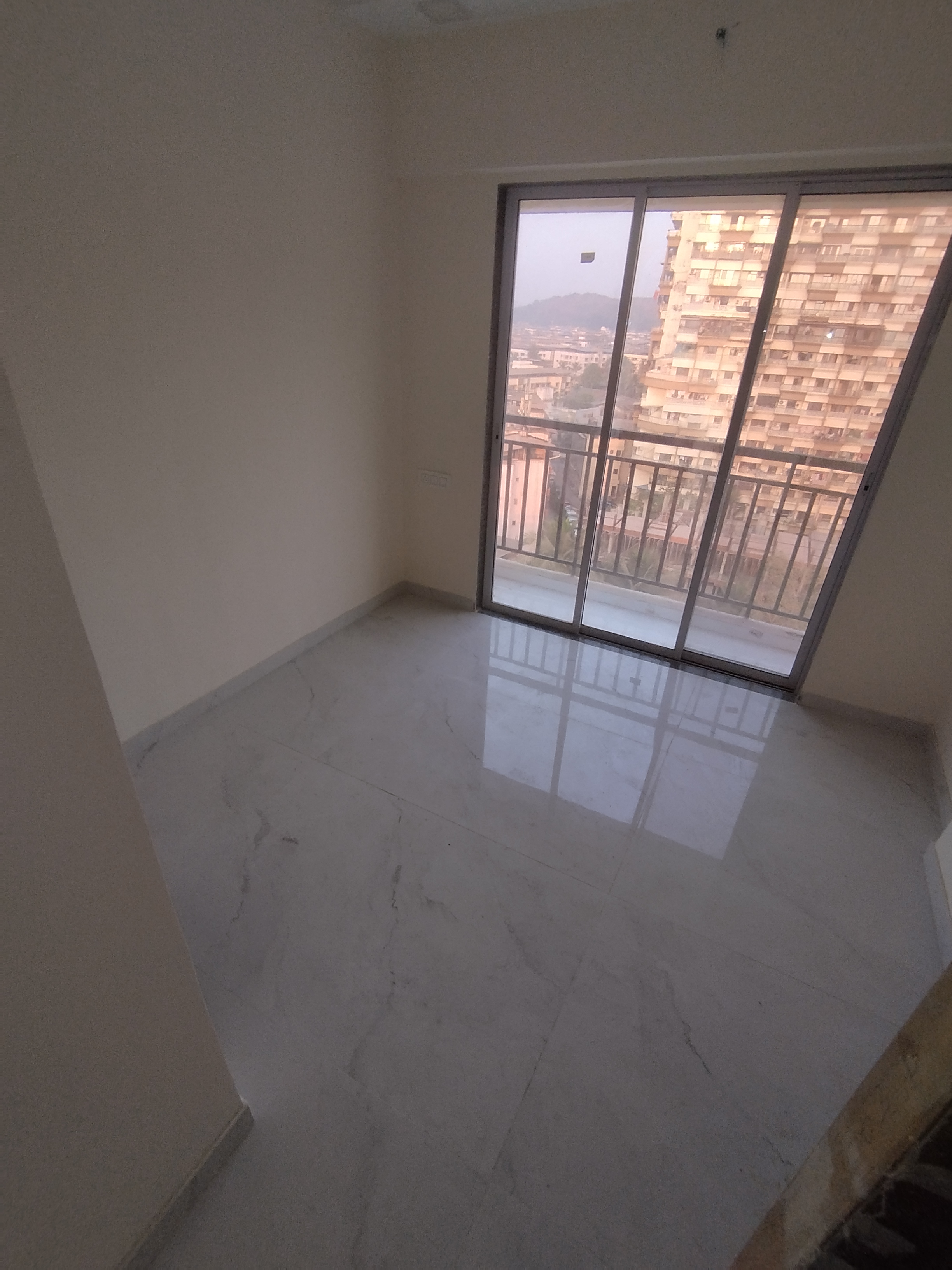 1 BHK + Extra Room Apartment For Sale in Mahalaxmi Apartment Nalasopara