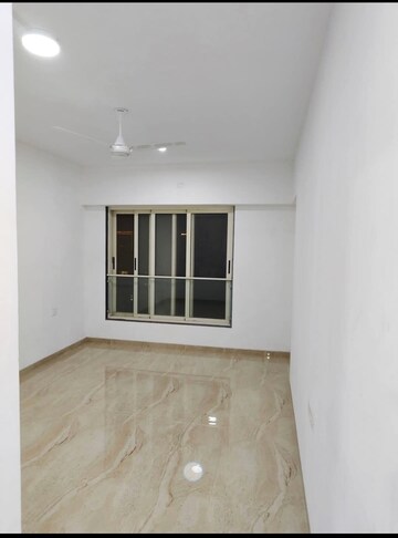 Room in 3 BHK Apartment at Bharat Juhu Vistas, Juhu – for Rent