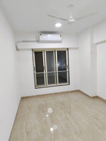 Room in 3 BHK Apartment at Bharat Juhu Vistas, Juhu – for Rent