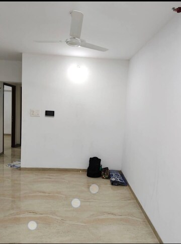 Room in 3 BHK Apartment at Bharat Juhu Vistas, Juhu – for Rent