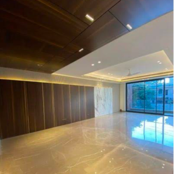 Parking in 4 BHK Builder Floor at DLF Silver Oaks, Sector 26a – for Sale