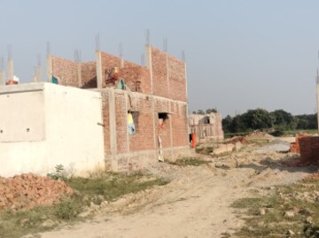  Plot For Sale in Sikandrabad