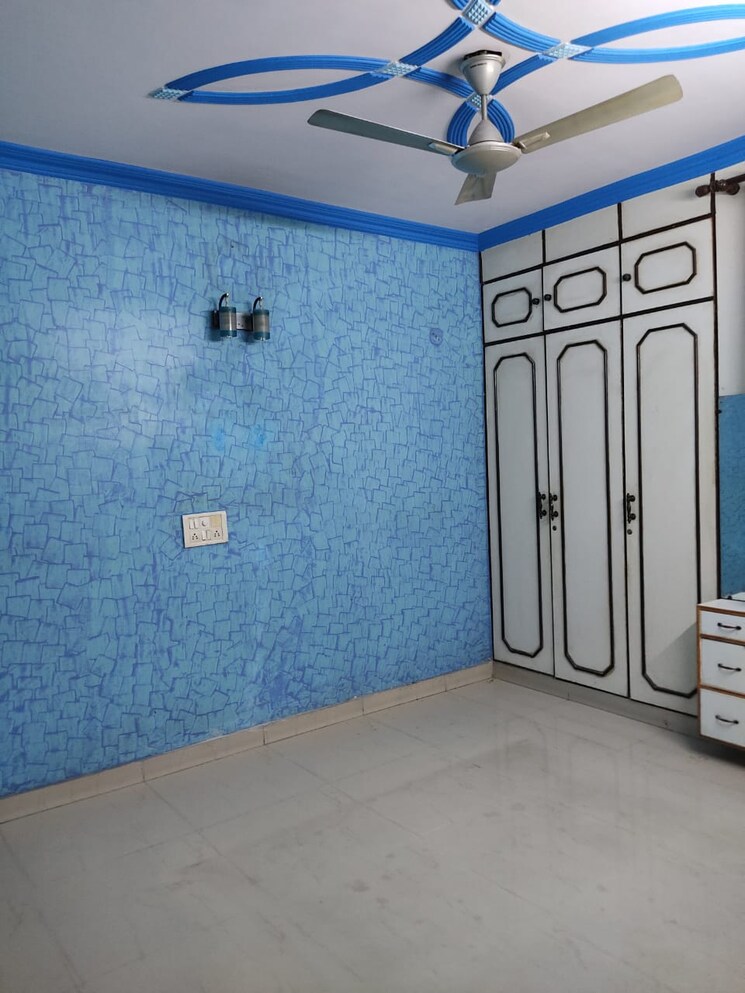 Room, patparganj 2 Bedroom 950 Sq.Ft. Apartment In Patparganj Delhi 8116612