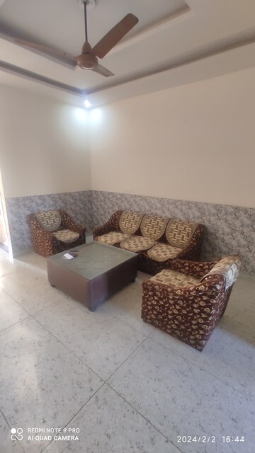 Living Room in 3 BHK Builder Floor at Sector 115 – for Rent