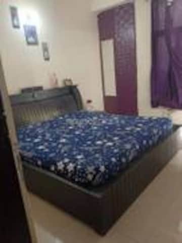 Bedroom in 2 BHK Builder Floor at Gomti Nagar – for Rent