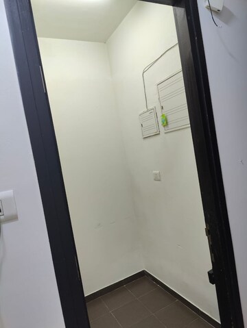 Furnished Amenities in 2.5 BHK Apartment at Lodha Splendora, Ghodbunder Road – for Rent