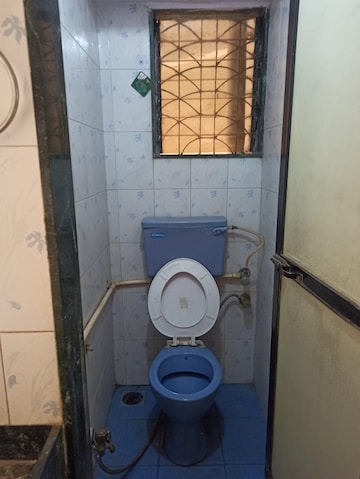 Bathroom in 1 BHK Apartment at Sher E Punjab, Andheri East – for Rent