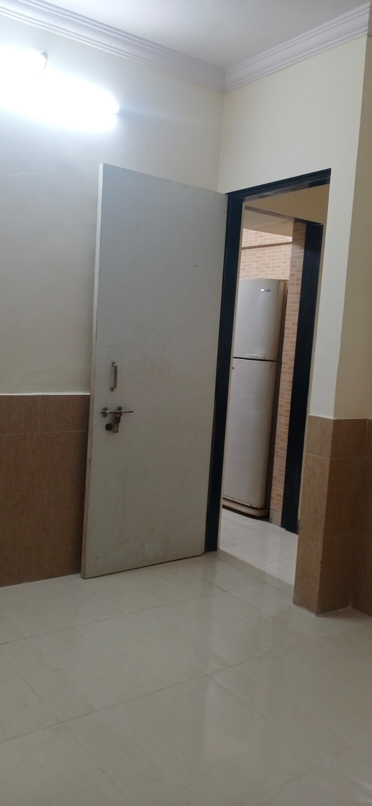 Room, meera-apartments-andheri 1 Bedroom 400 Sq.Ft. Apartment In Andheri West Mumbai 8116749