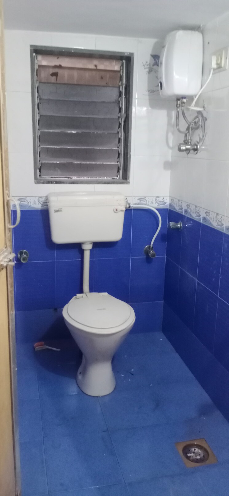 Bathroom, meera-apartments-andheri 1 Bedroom 400 Sq.Ft. Apartment In Andheri West Mumbai 8116749