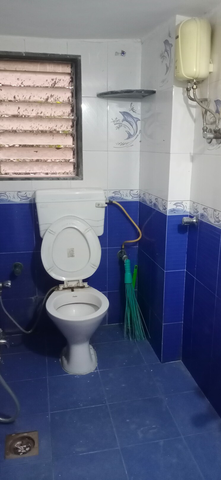 Bathroom, meera-apartments-andheri 1 Bedroom 400 Sq.Ft. Apartment In Andheri West Mumbai 8116749