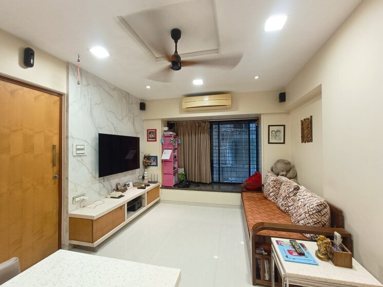 Living Room, babhai naka 2 Bedroom 570 Sq.Ft. Apartment In Babhai Naka Mumbai 8116772