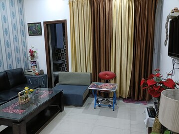 Master Bedroom in 3 BHK Builder Floor at Dhakoli Village – for Sale