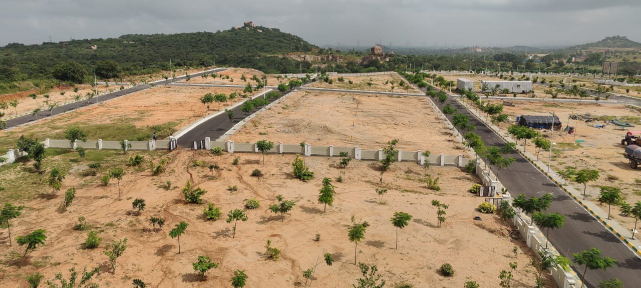 Plot For Sale in SR Sree City