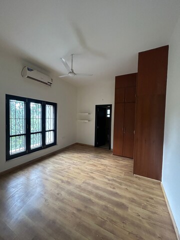 Room in 3 BHK Villa at Prestige Oasis, Rajanukunte – for Sale