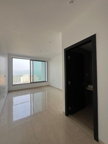 Room in 4 BHK Apartment at Oberoi Sky City, Borivali East – for Sale