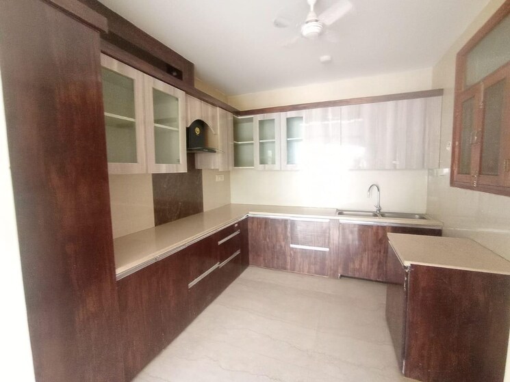 Kitchen, sector 21 3 Bedroom 2440 Sq.Ft. Builder Floor In Sector 21 Gurgaon 8116853