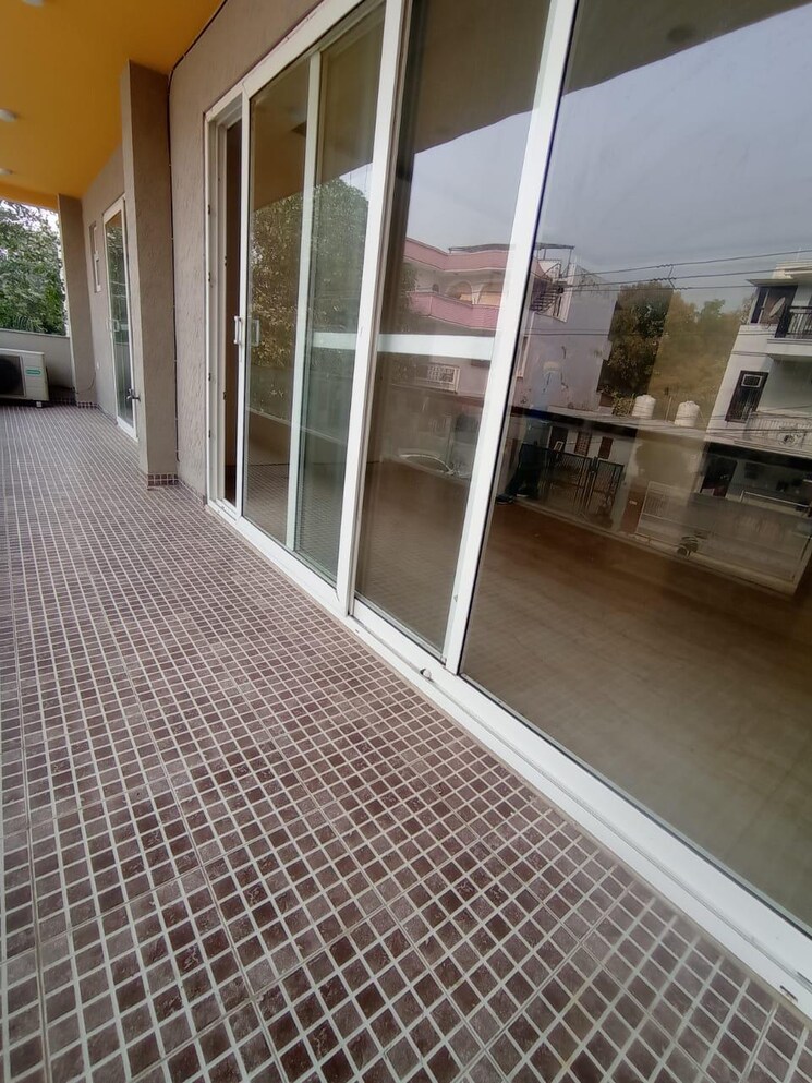 Balcony, sector 21 3 Bedroom 2440 Sq.Ft. Builder Floor In Sector 21 Gurgaon 8116853