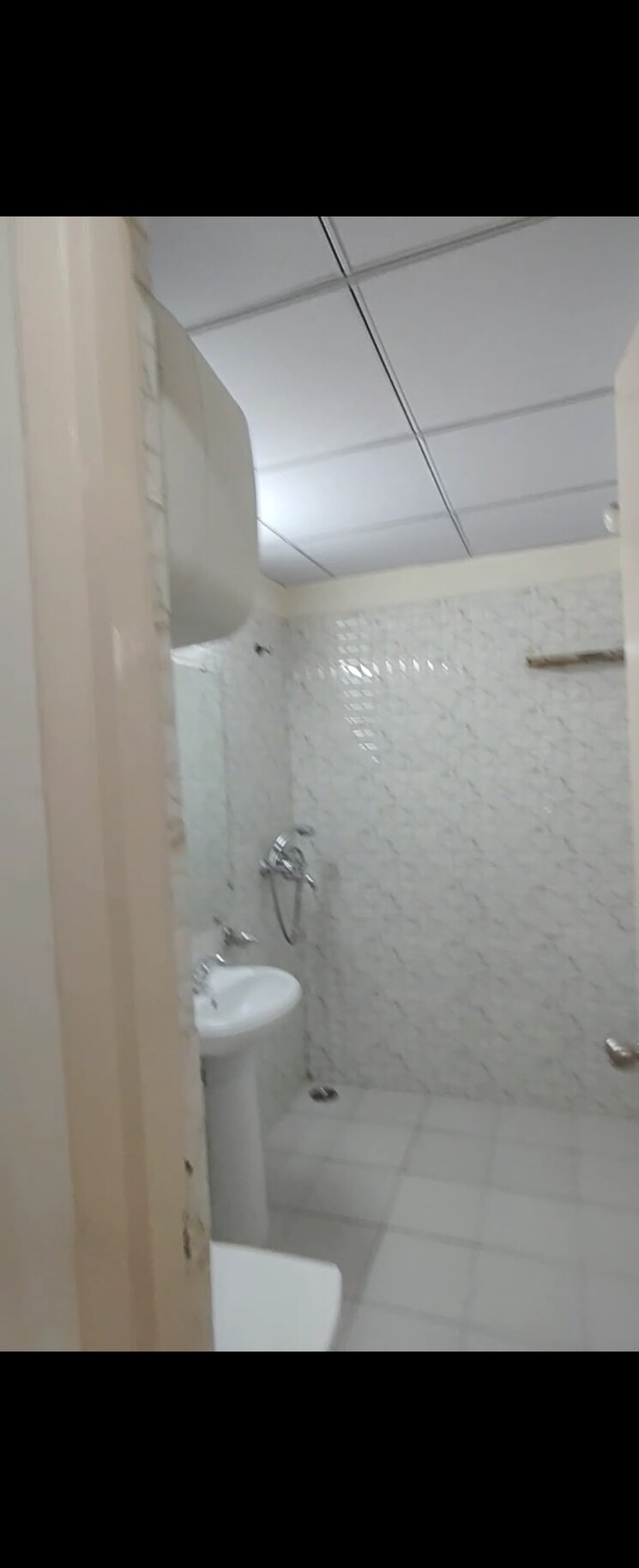 Bathroom, nilaya-greens 3 Bedroom 1110 Sq.Ft. Apartment In Raj Nagar Extension Ghaziabad 8116935