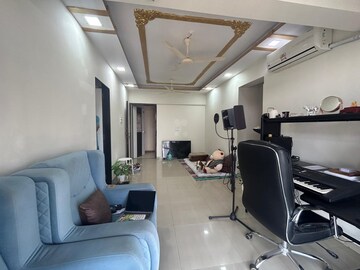 Team Area in 1 BHK Apartment at Suncity Complex, Powai – for Rent