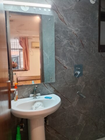 Bathroom in 1 BHK Builder Floor at Saket – for Rent