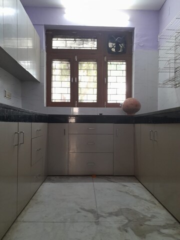 Kitchen in 2 BHK Builder Floor at Sector 46 – for Rent