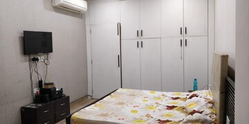 Room in 2 BHK Builder Floor at Sector 46 – for Rent