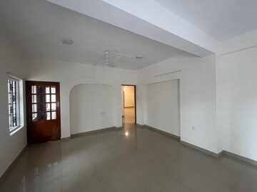 Room in 4 BHK Builder Floor at Langford Road – for Rent