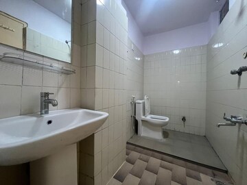 Kitchen in 4 BHK Builder Floor at Langford Road – for Rent