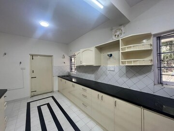 Staircase in 4 BHK Builder Floor at Langford Road – for Rent