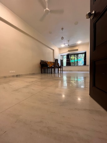 2 BHK Apartment For Resale in Juhu Mumbai  8117069