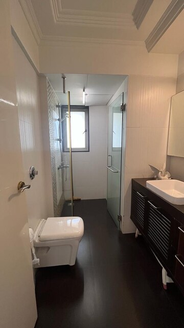 Bathroom in 3 BHK Apartment at Mahalaxmi – for Rent