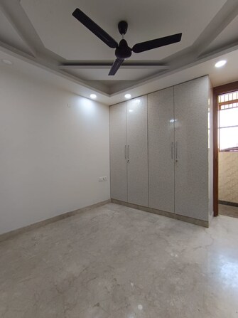 3 BHK Apartment For Rent in Navbharat Apartments Paschim Vihar Delhi  8117115