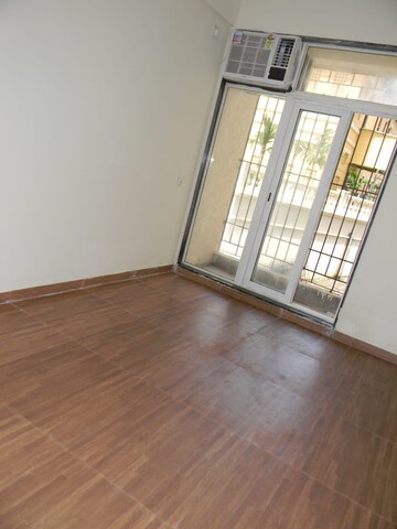 Room in 2 BHK Apartment at Siddhi Highland Haven, Balkum Pada – for Sale