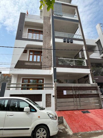 3 BHK Builder Floor For Rent in Gomti Nagar