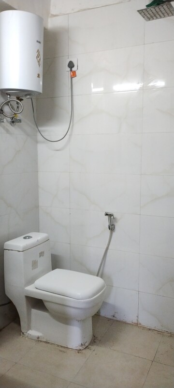 Bathroom in 1 RK Builder Floor at DLF City Phase V, Dlf Phase V – for Rent