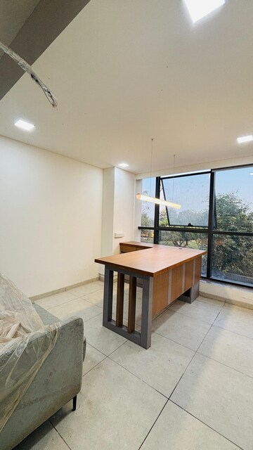  Office Space For Rent in Makarba