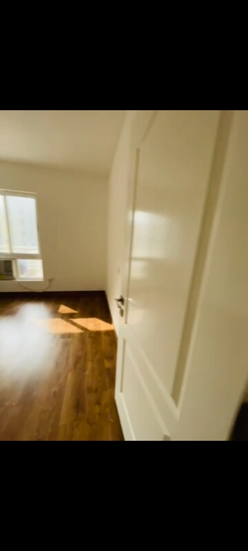 Furnished Amenities in 2.5 BHK Apartment at Silverglades The Melia, Sohna Sector 35 – for Sale