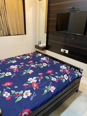 1 BHK Apartment For Rent in Shanti Kunj CHS Khar West Mumbai  8117211