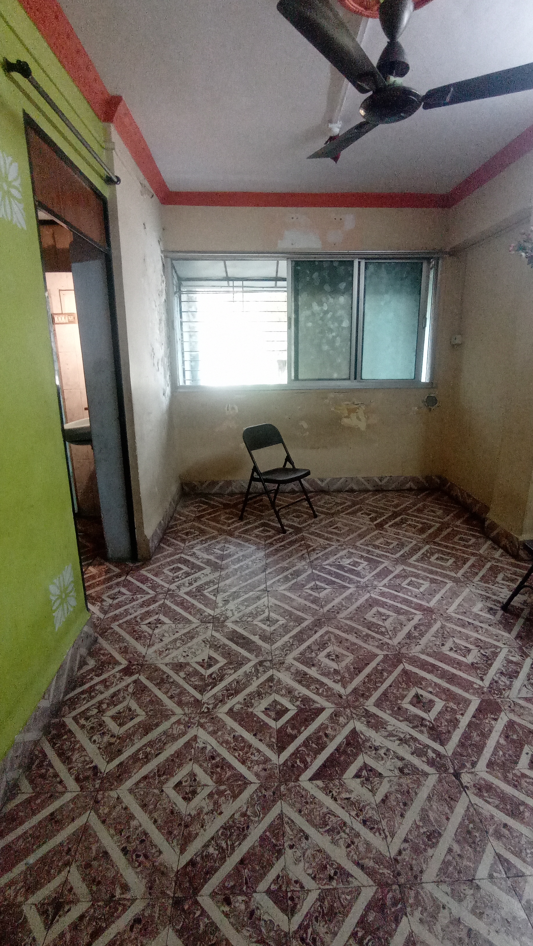 1 BHK + Pooja Room Apartment For Sale in Comet Chs