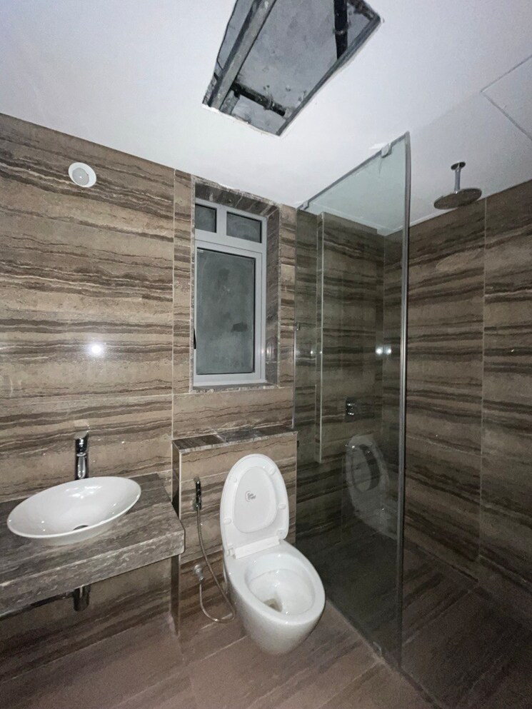 Bathroom, oberoi-sky-city 3 Bedroom 1073 Sq.Ft. Apartment In Borivali East Mumbai 8117256