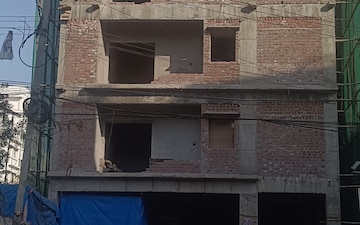 Office Space For Sale in Madinaguda