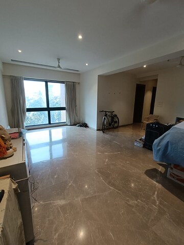 Parking in 3 BHK Apartment at Vasant Kunj, Santacruz West – for Sale