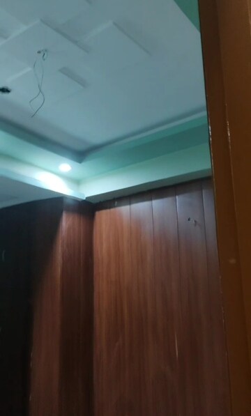 Furnished Amenities in 2 BHK Builder Floor at Sector 75 – for Sale