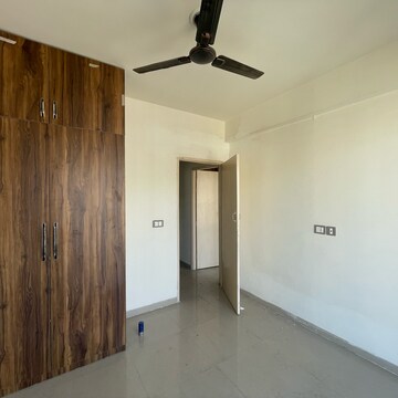 Room in 3 BHK Apartment at ROF Aalayas Phase 2, Sector 102 – for Rent
