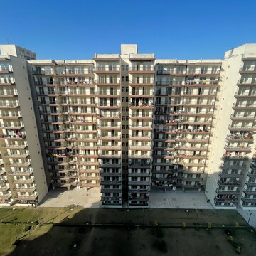 3 BHK Apartment – Exterior View View at ROF Aalayas Phase 2, Sector 102 - for Rent