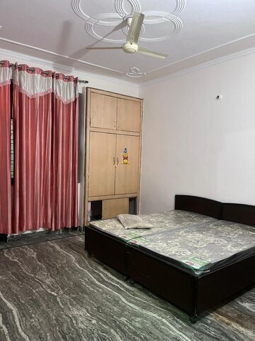 2 BHK Builder Floor For Rent in Sector 23