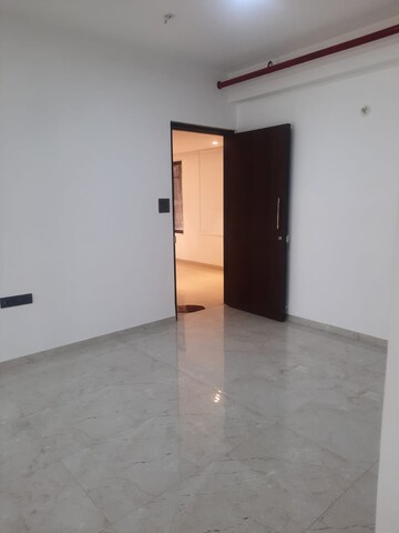 Room in 2 BHK Apartment at Cuffe Parade – for Rent
