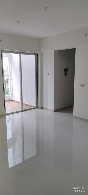 Room in 2 BHK Apartment at Shubh Evan, Mundhwa – for Rent
